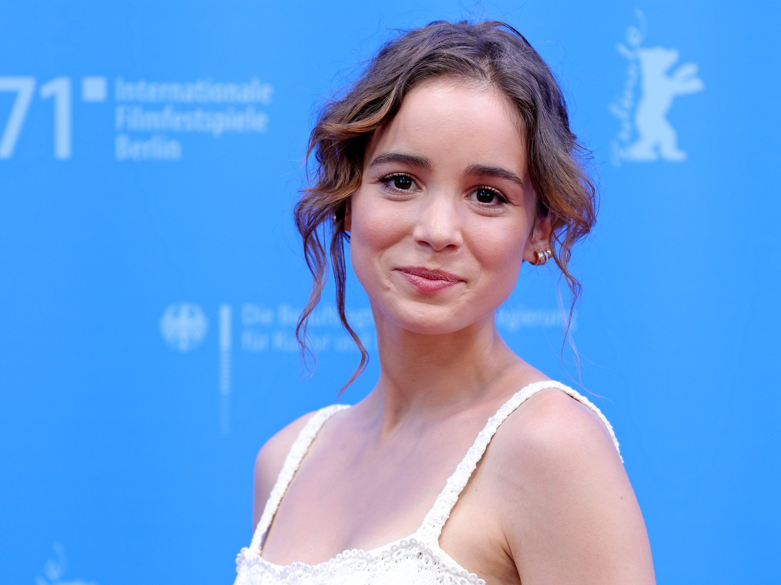 Alba Baptista Profil Resmi