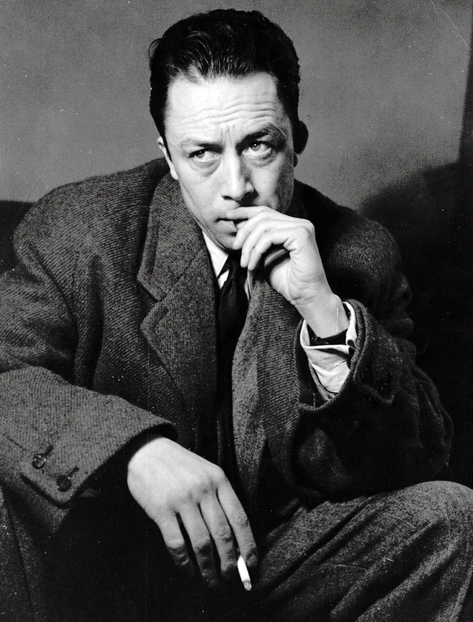 Albert Camus Profil Resmi