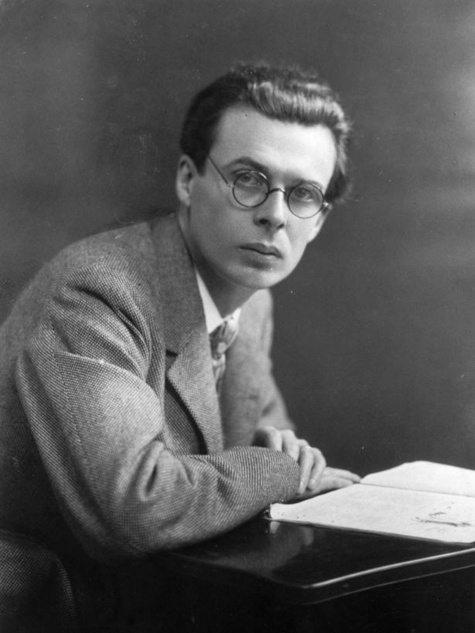 Aldous Huxley Profil Resmi
