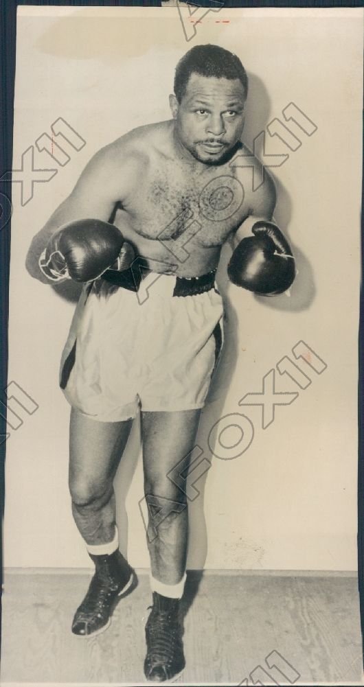Archie Moore Profil Resmi