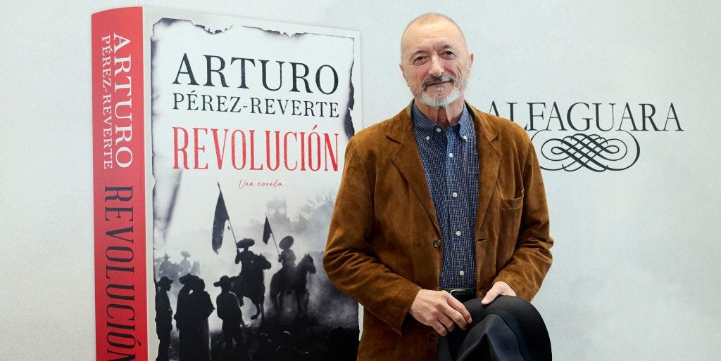 Arturo Pérez-Reverte Fotoğrafı - 2