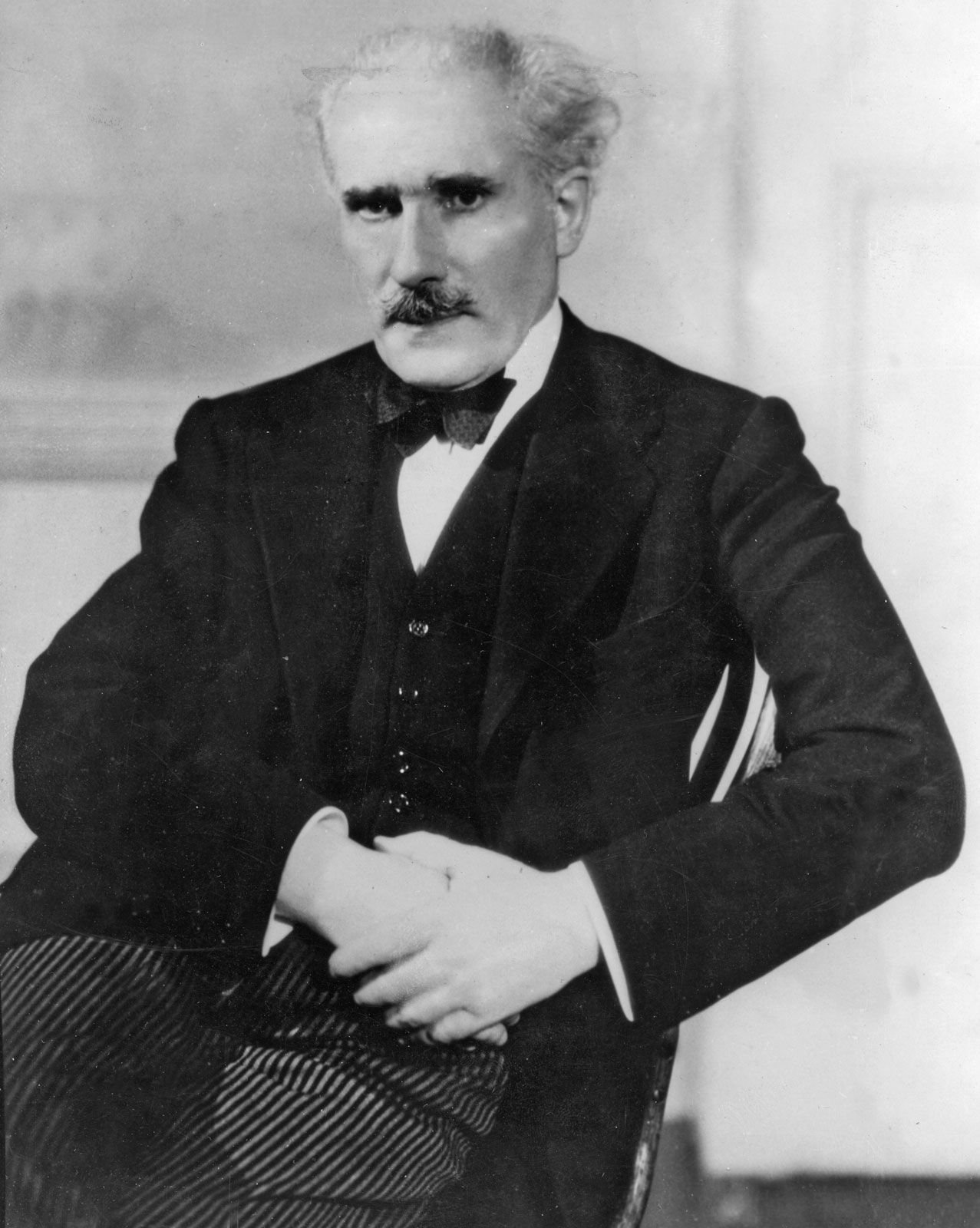 Arturo Toscanini Profil Resmi