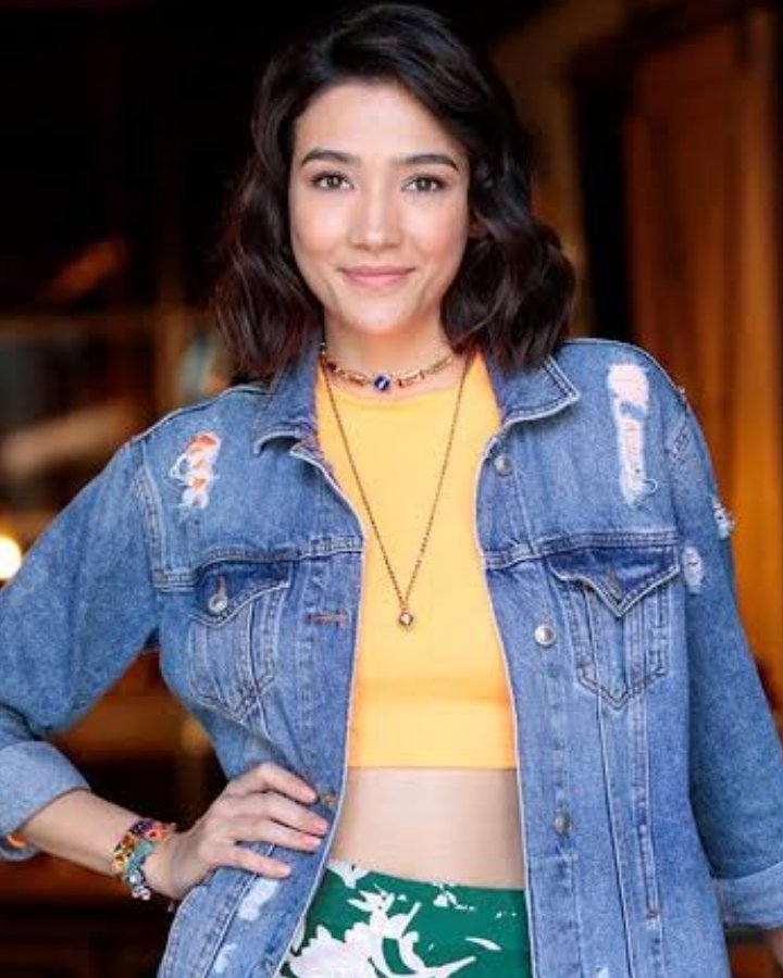 Aybüke Pusat Fotoğrafı - 1