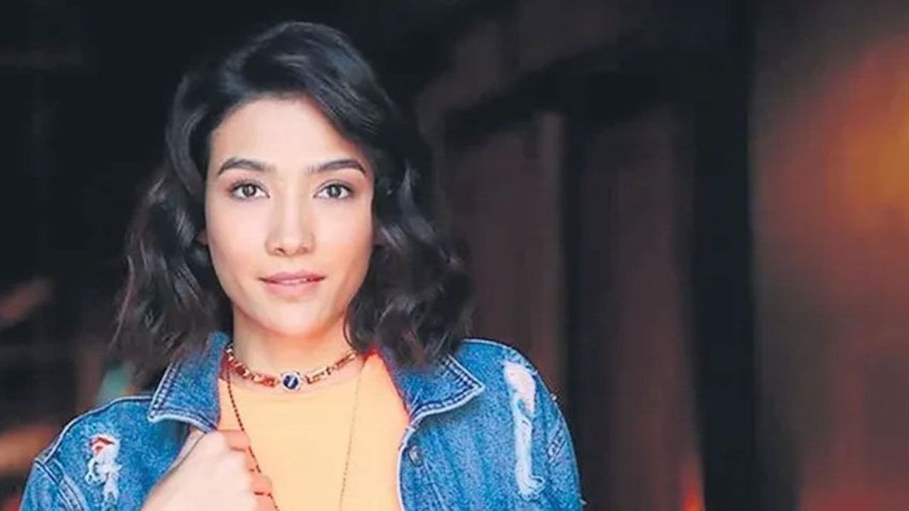 Aybüke Pusat Fotoğrafı - 3