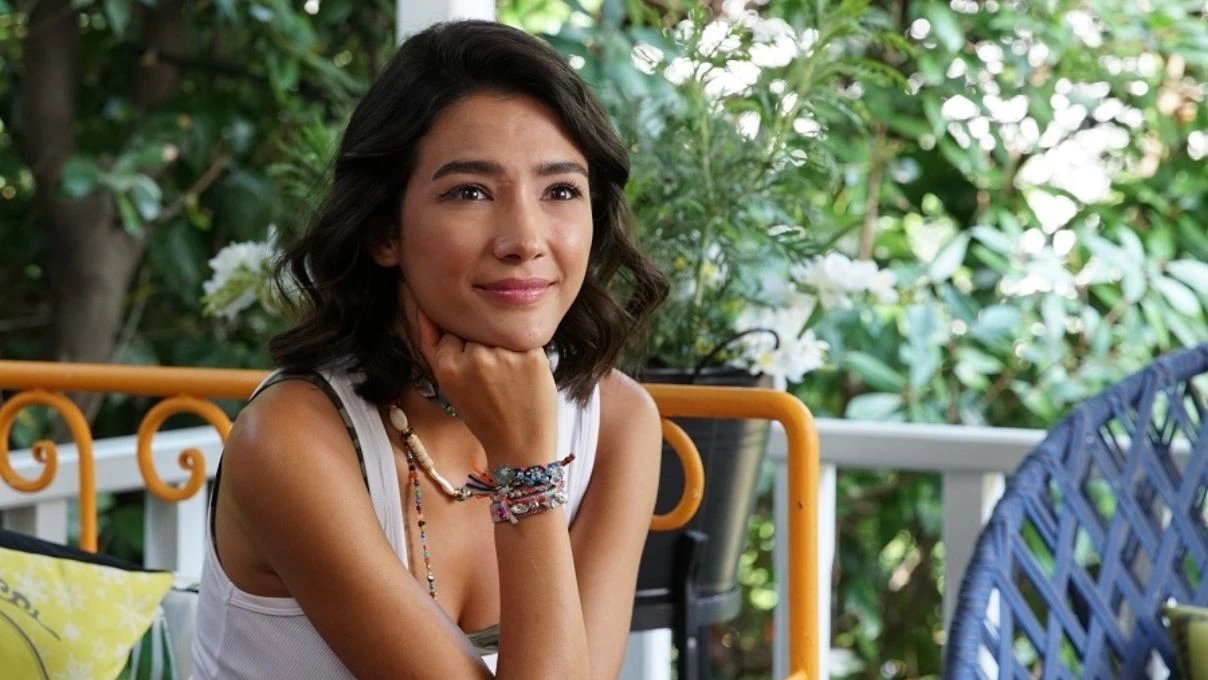 Aybüke Pusat Fotoğrafı - 5