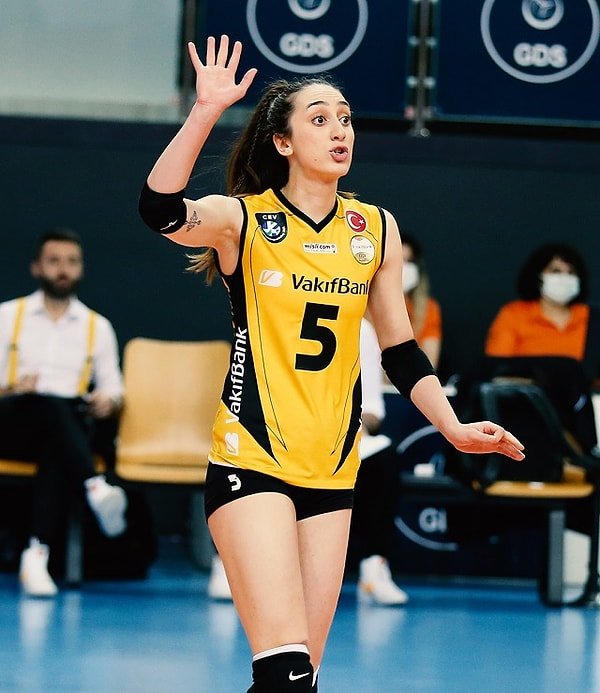 Ayça Aykaç Fotoğrafı - 2