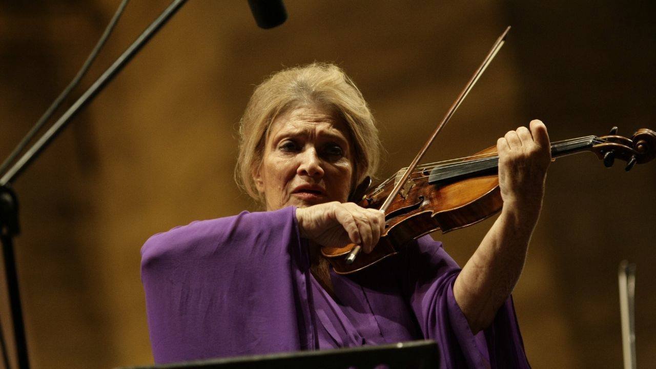 Ayla Erduran Fotoğrafı - 5