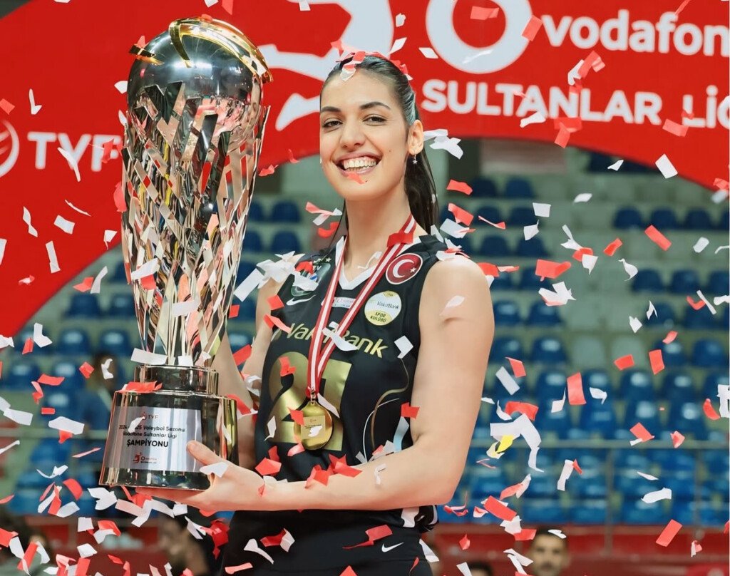 Bahar Akbay Fotoğrafı - 3