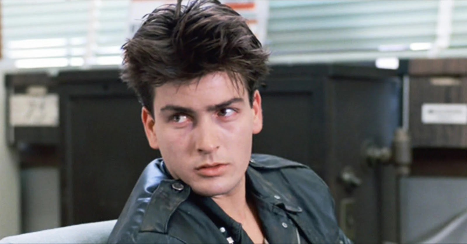Charlie Sheen Profil Resmi