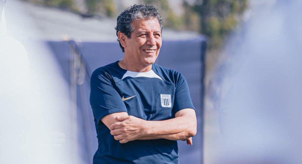 César Cueto Fotoğrafı - 5