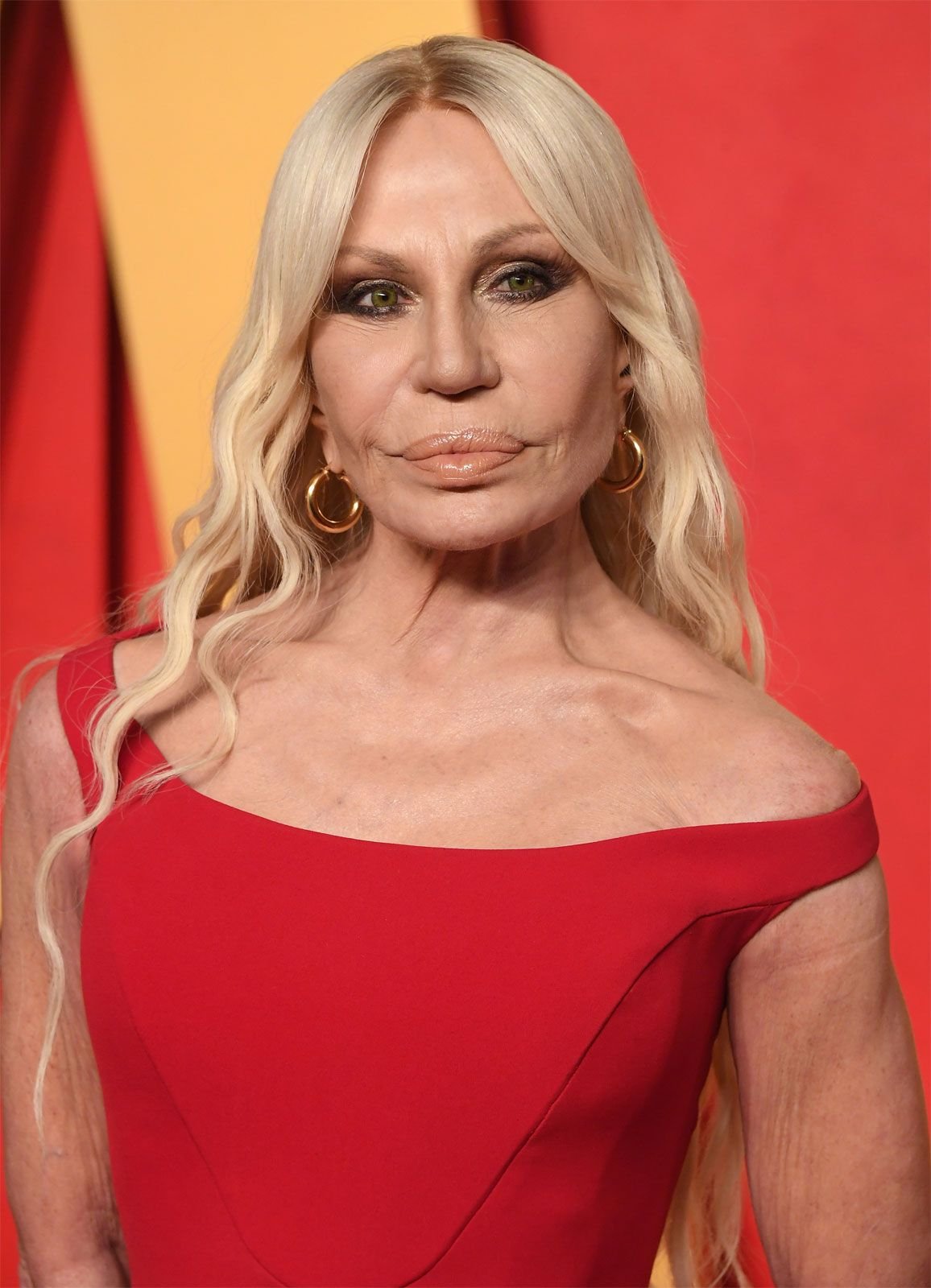Donatella Versace Profil Resmi