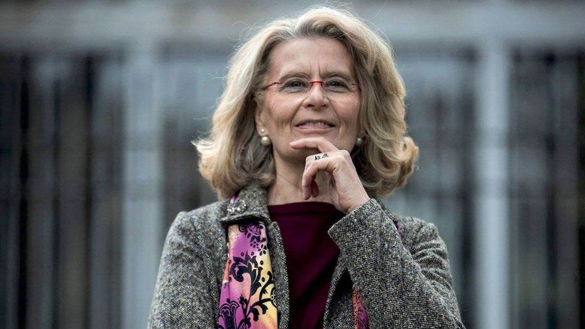 Elena Ferrante Profil Resmi