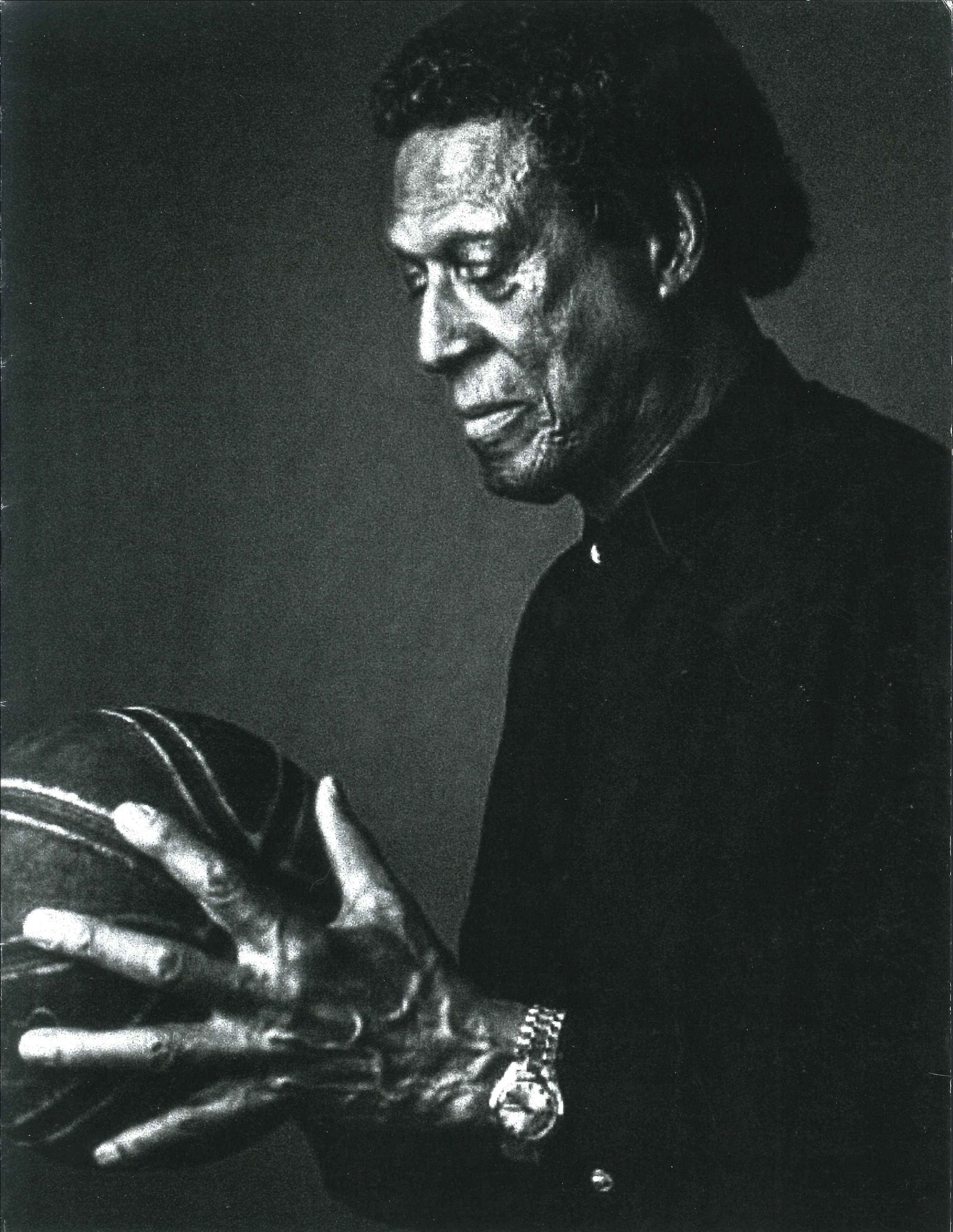 Elgin Baylor Profil Resmi