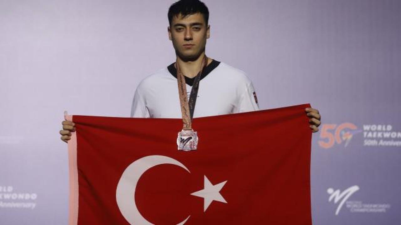Emre Kutalmış Ateşli Fotoğrafı - 1