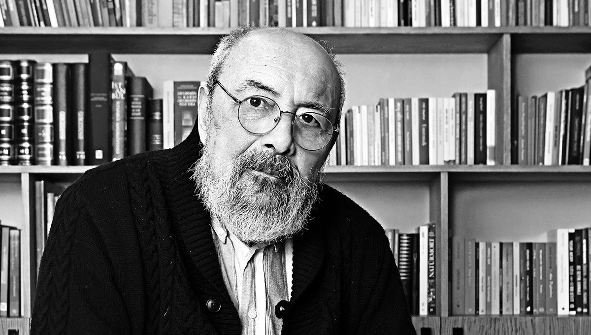 Enis Batur Fotoğrafı - 1