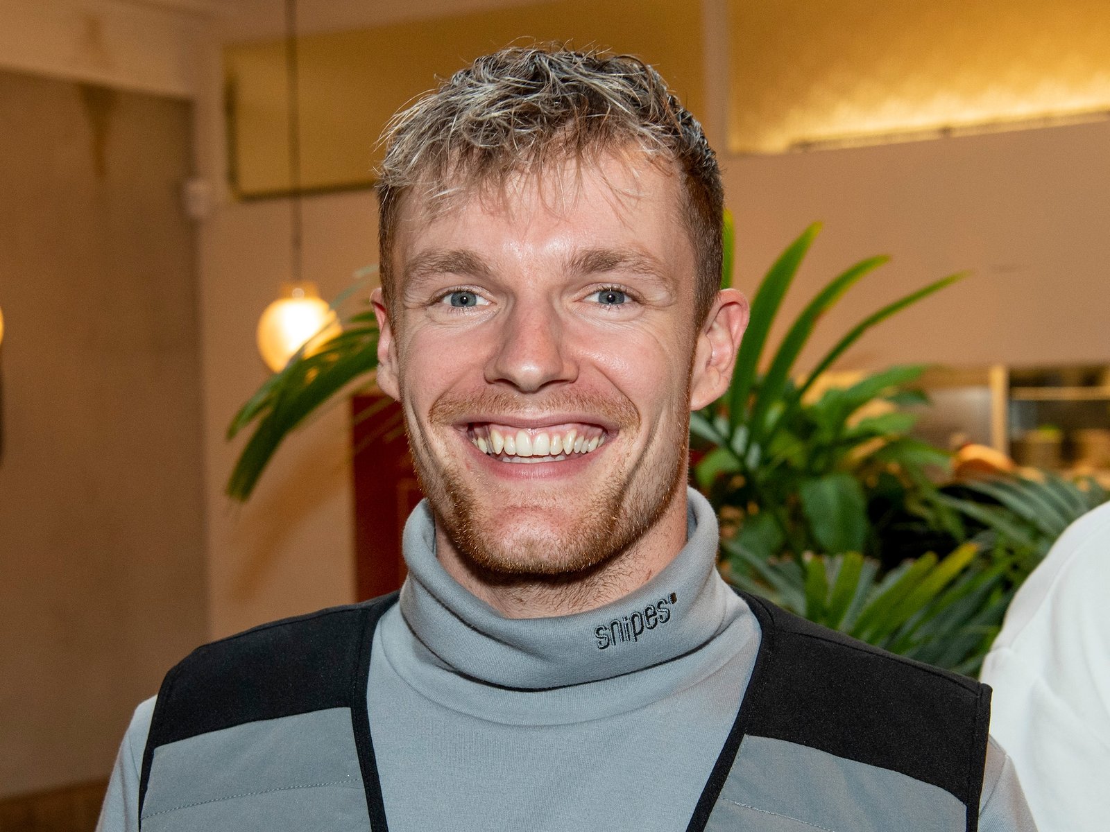 Enzo Knol Profil Resmi