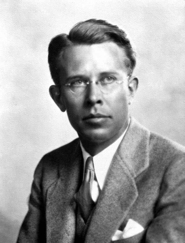 Ernest Lawrence Profil Resmi