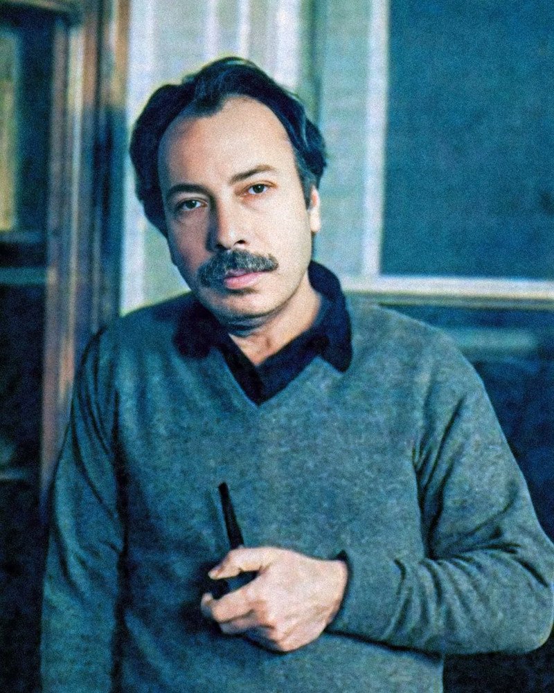 Ferit Edgü Fotoğrafı - 1