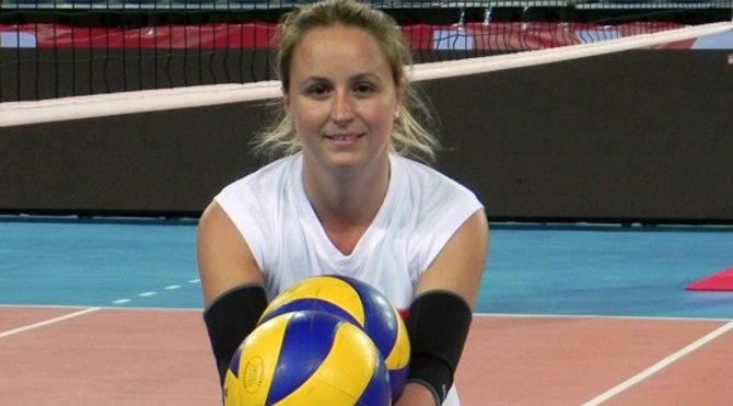 Gülden Kayalar Profil Resmi