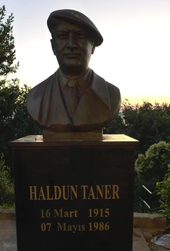 Haldun Taner Fotoğrafı - 5