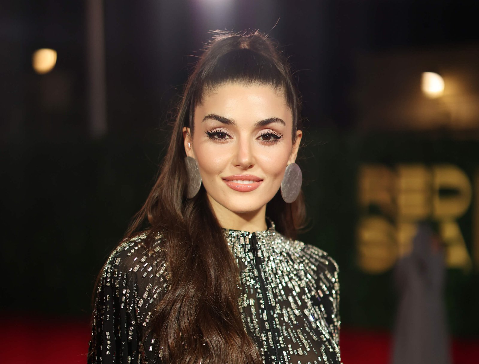 Hande Erçel Fotoğrafı - 2