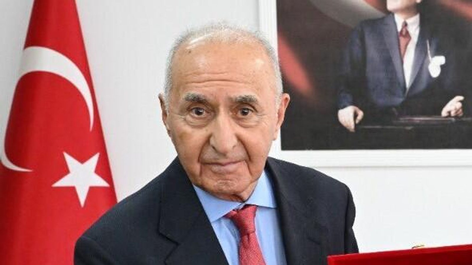 Hikmet Çetin Fotoğrafı - 3