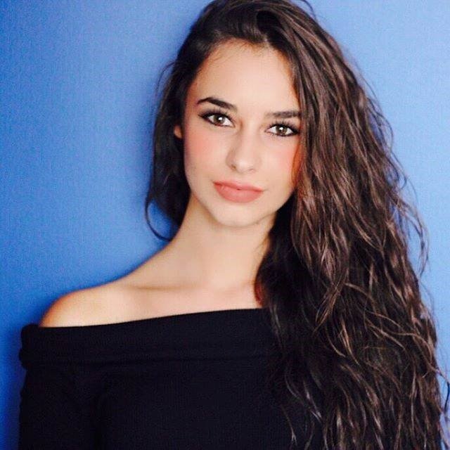 Hira Koyuncuoğlu Fotoğrafı - 3