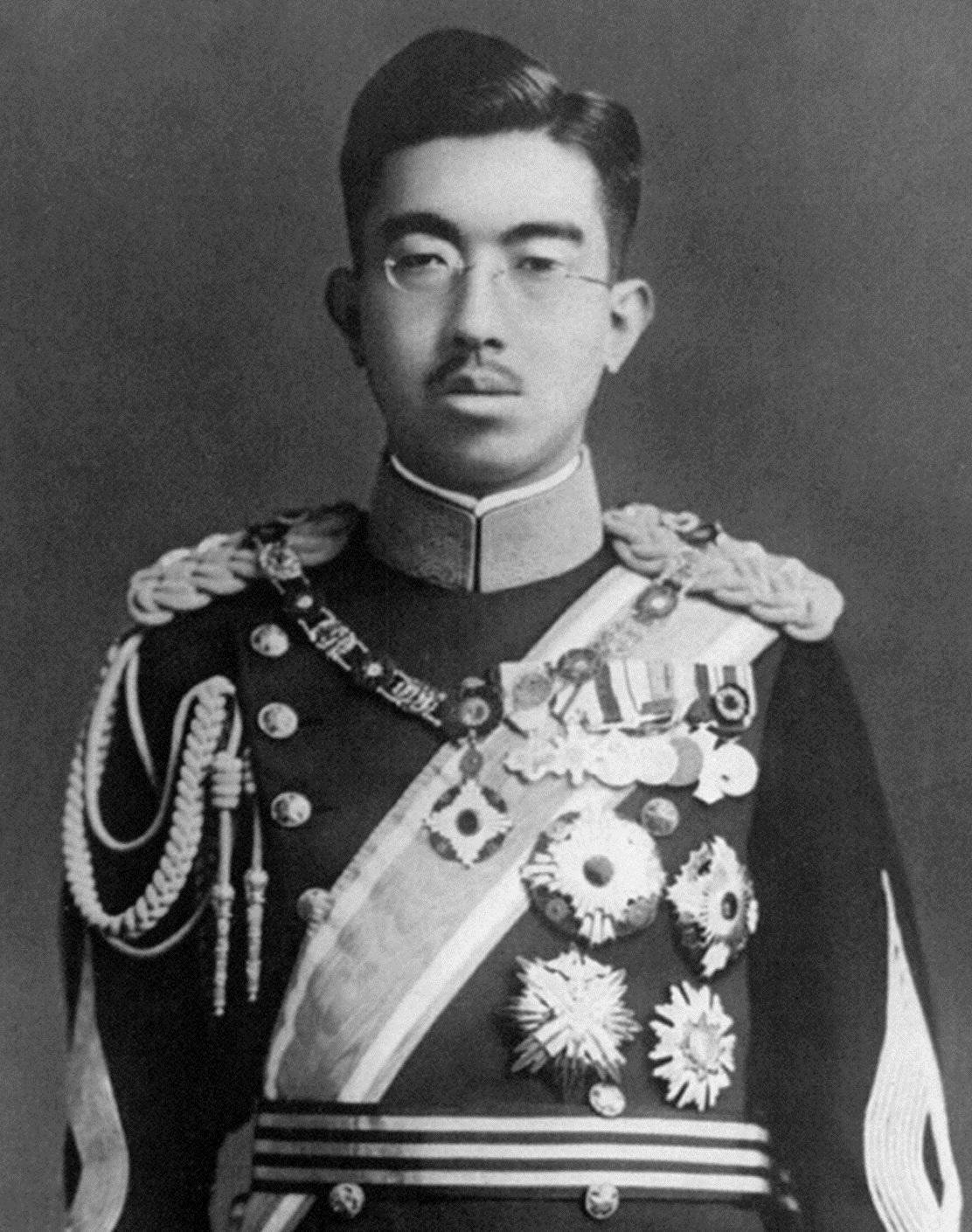 İmparator Hirohito Profil Resmi