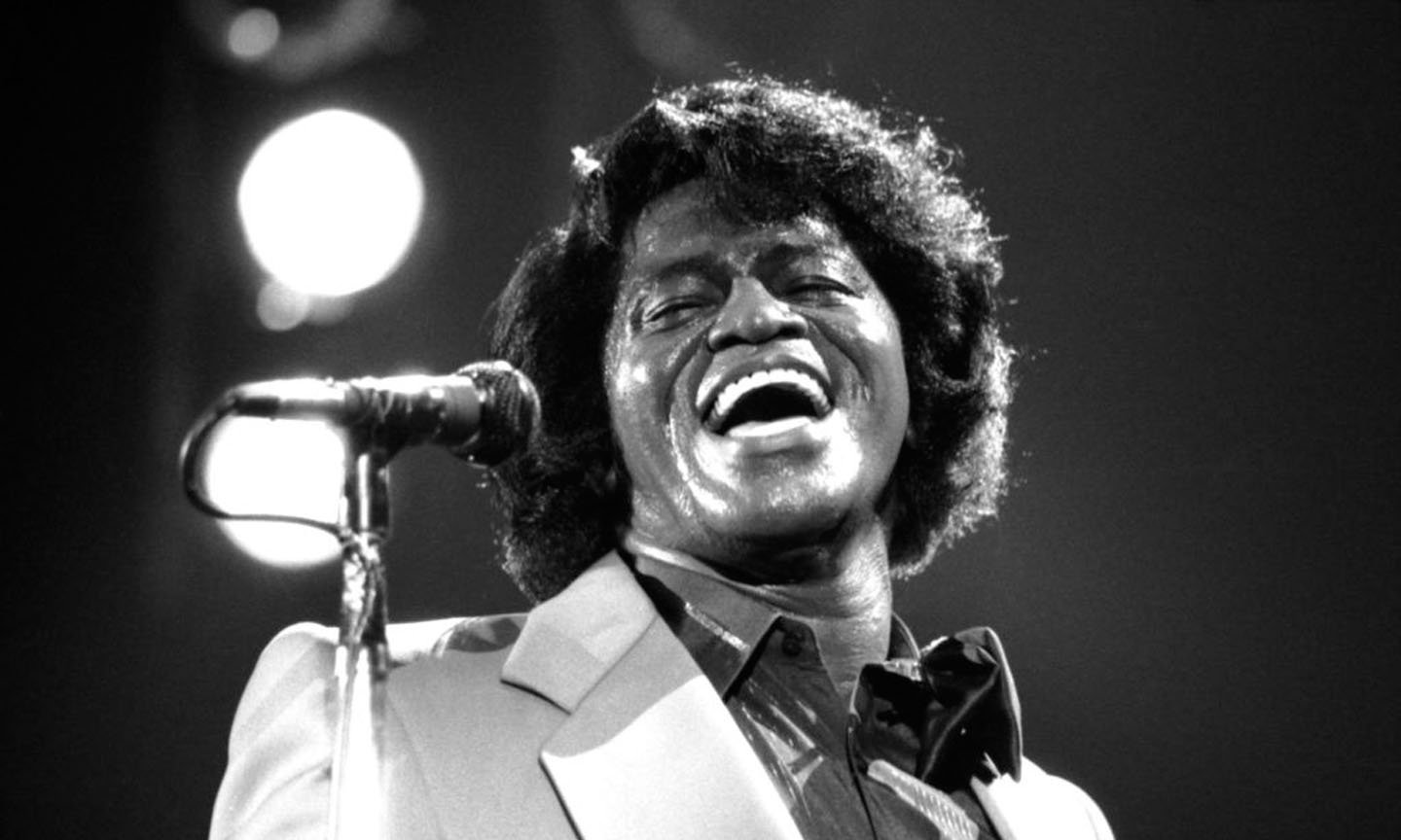 James Brown Profil Resmi