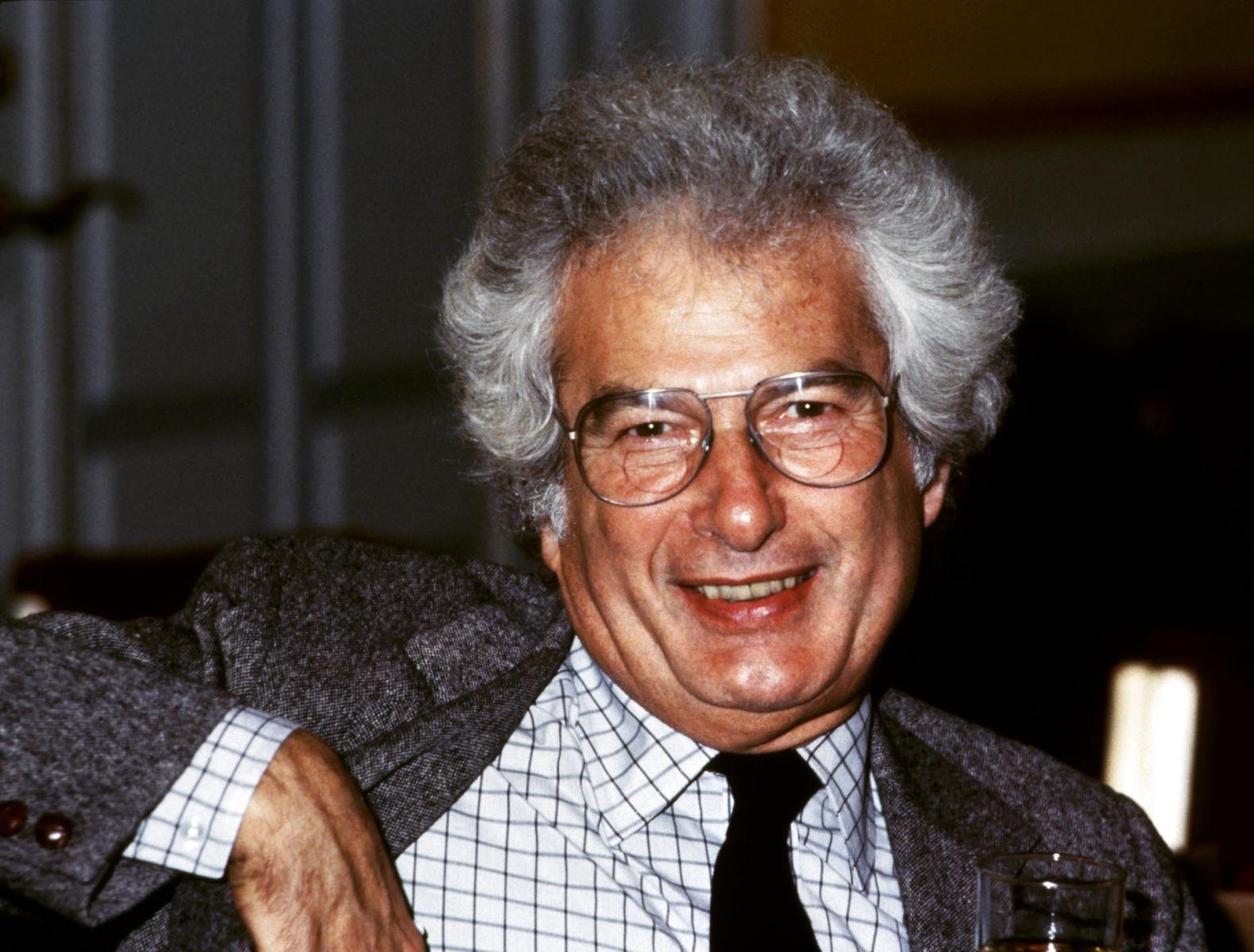 Joseph Heller Profil Resmi