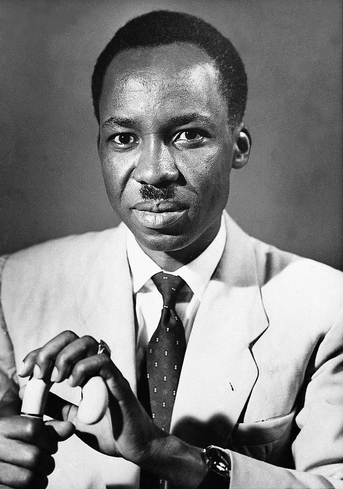 Julius Nyerere Profil Resmi