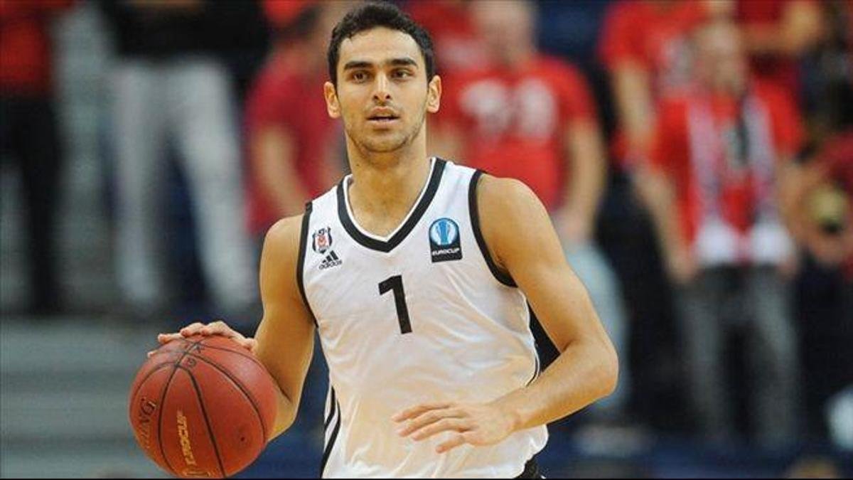 Kartal Özmızrak Fotoğrafı - 2