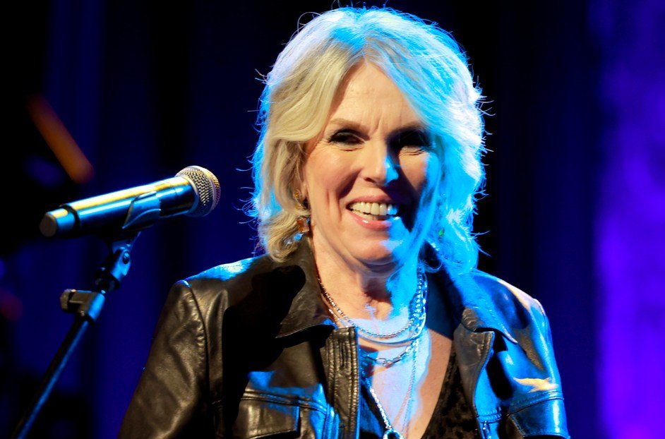 Lucinda Williams Profil Resmi