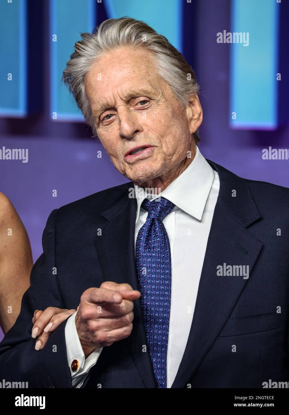 Michael Douglas Profil Resmi