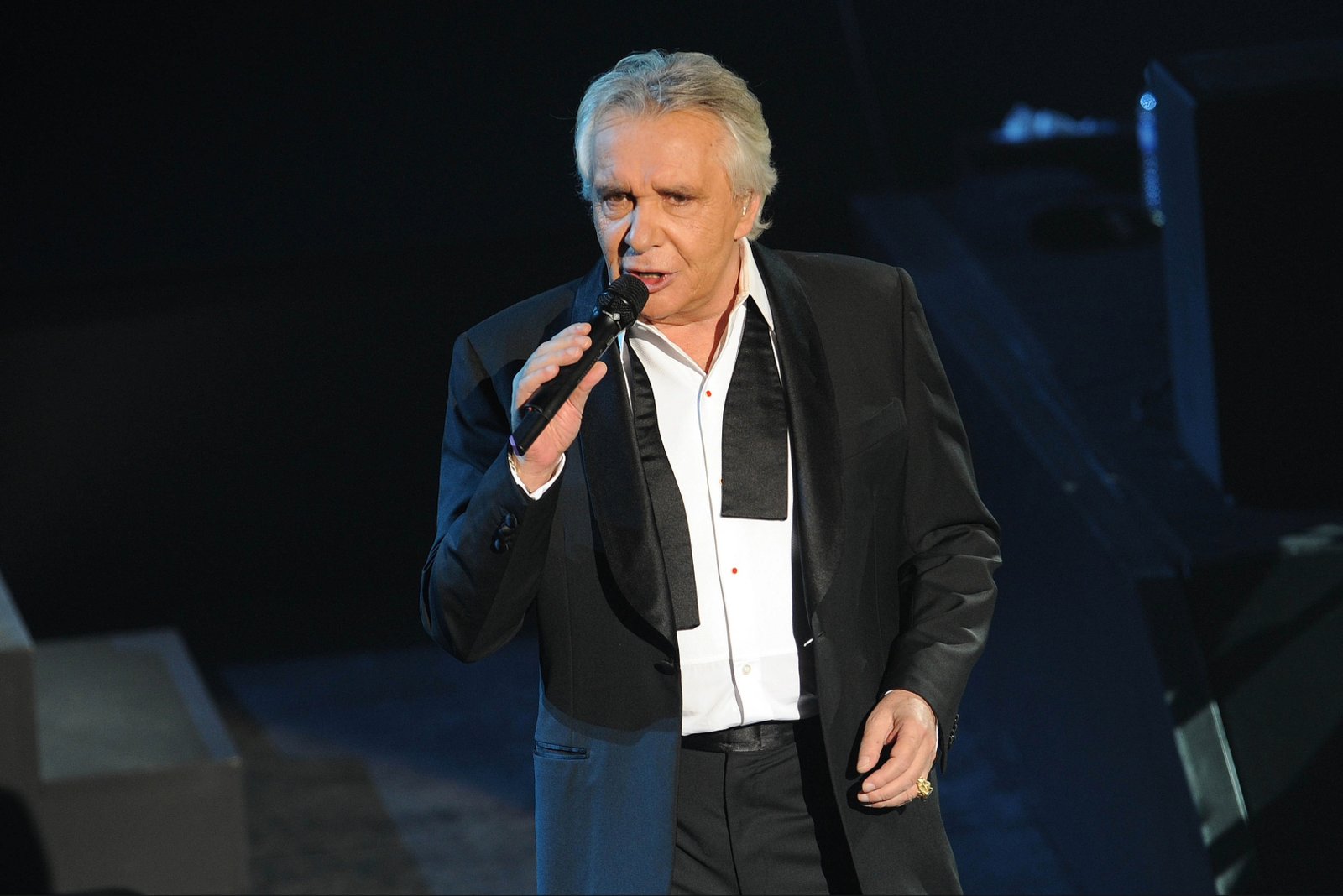 Michel Sardou Profil Resmi