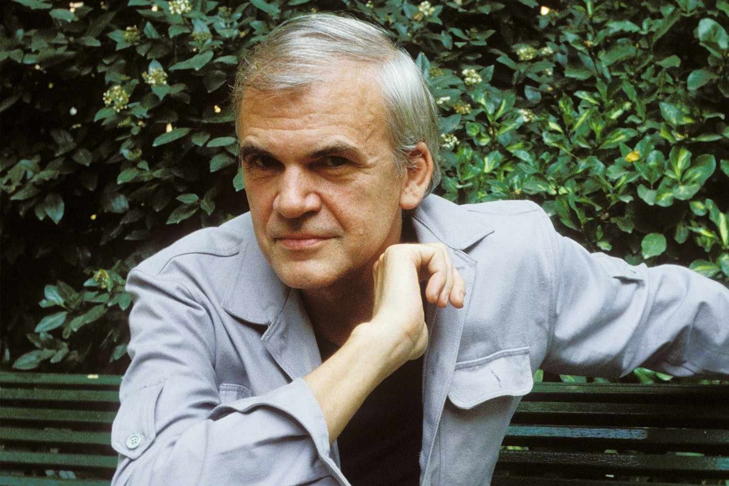 Milan Kundera Profil Resmi