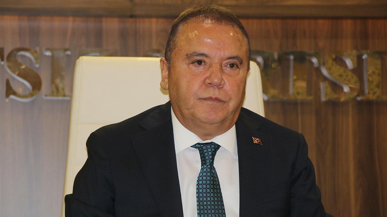 Muhittin Böcek Fotoğrafı - 1