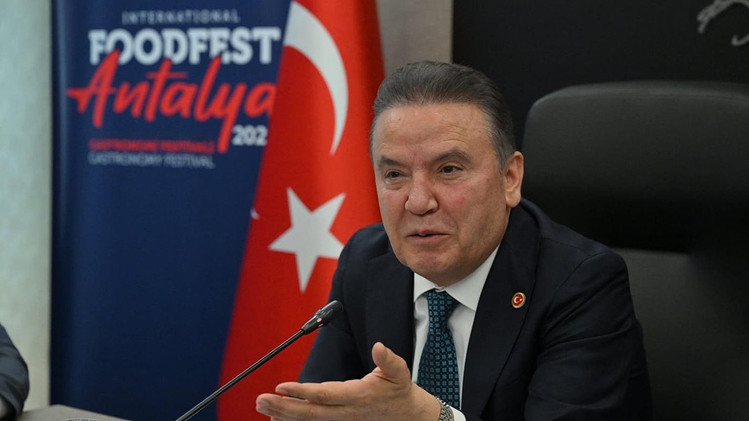 Muhittin Böcek Fotoğrafı - 5