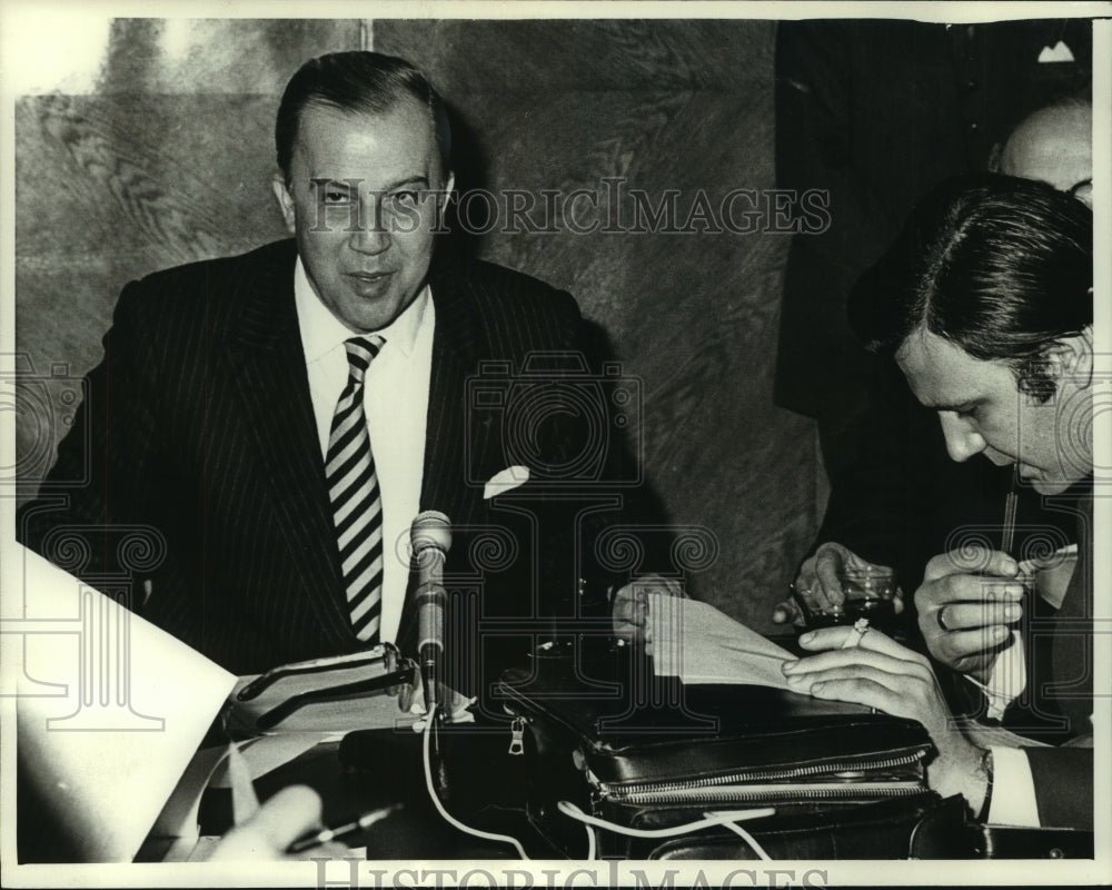 Naim Talu Fotoğrafı - 2