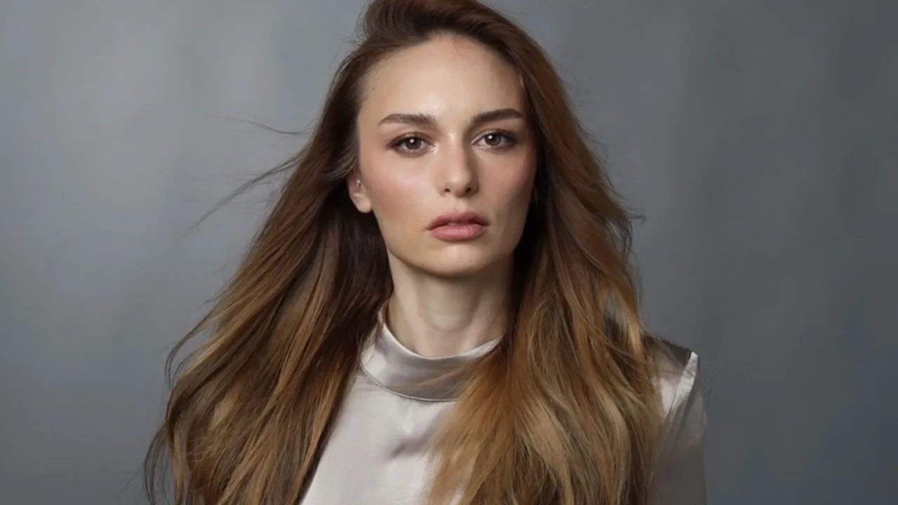 Nilperi Şahinkaya Fotoğrafı - 4