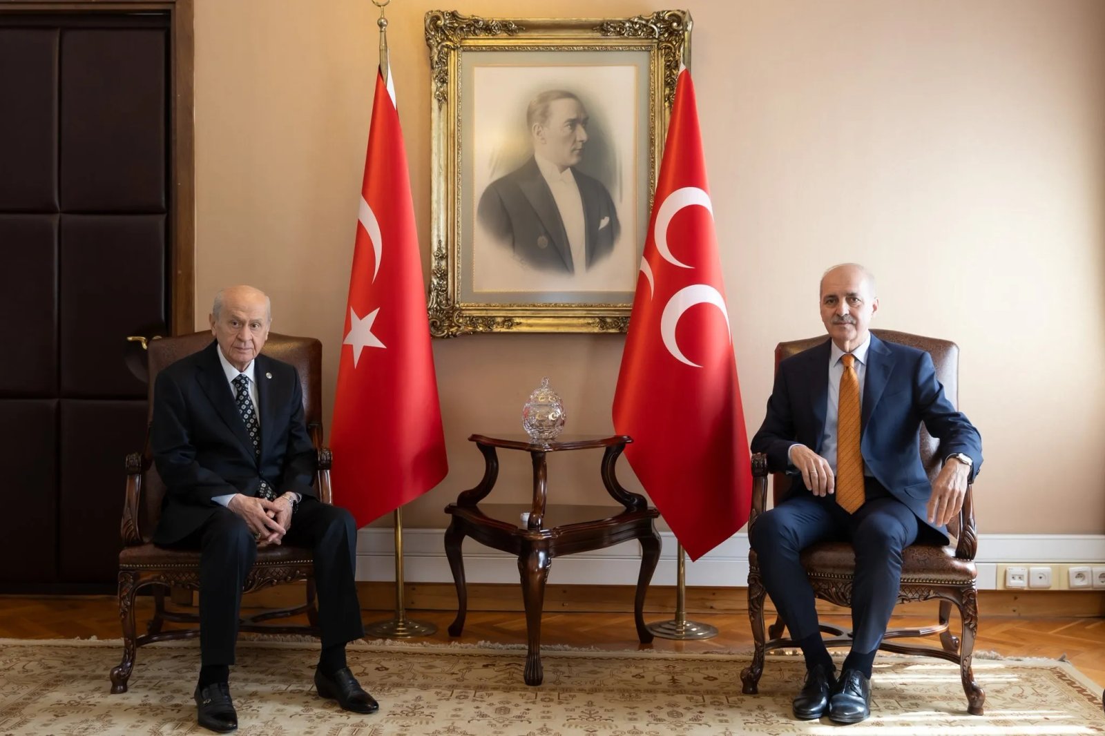 Numan Kurtulmuş Fotoğrafı - 1