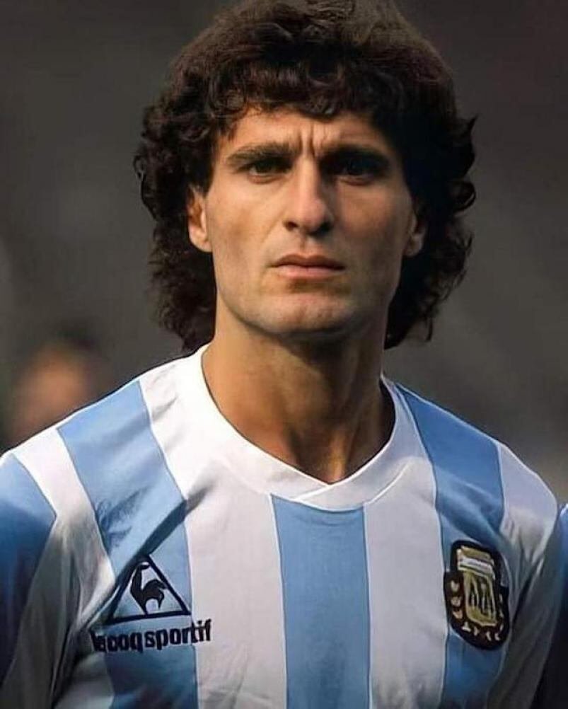 Oscar Ruggeri Profil Resmi