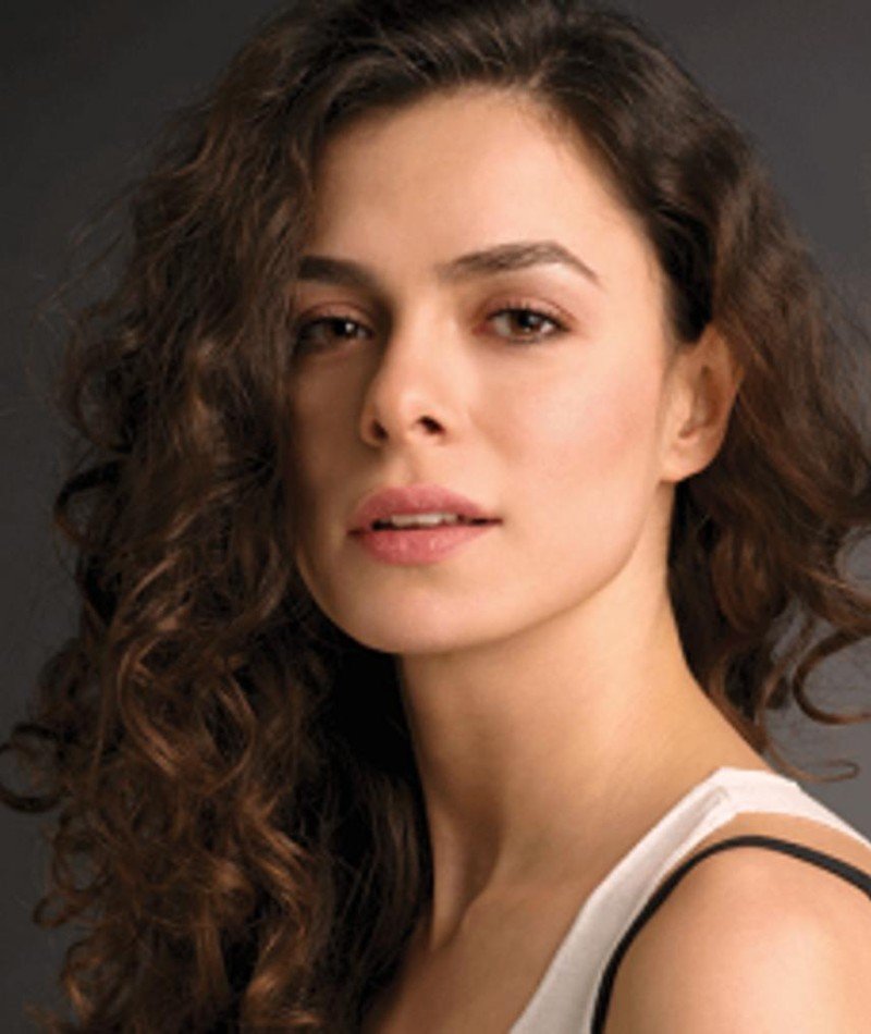 Özge Özpirinçci Profil Resmi