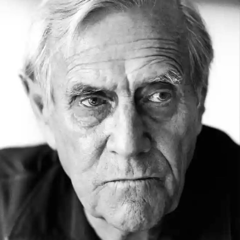 Patrick White Fotoğrafı - 2