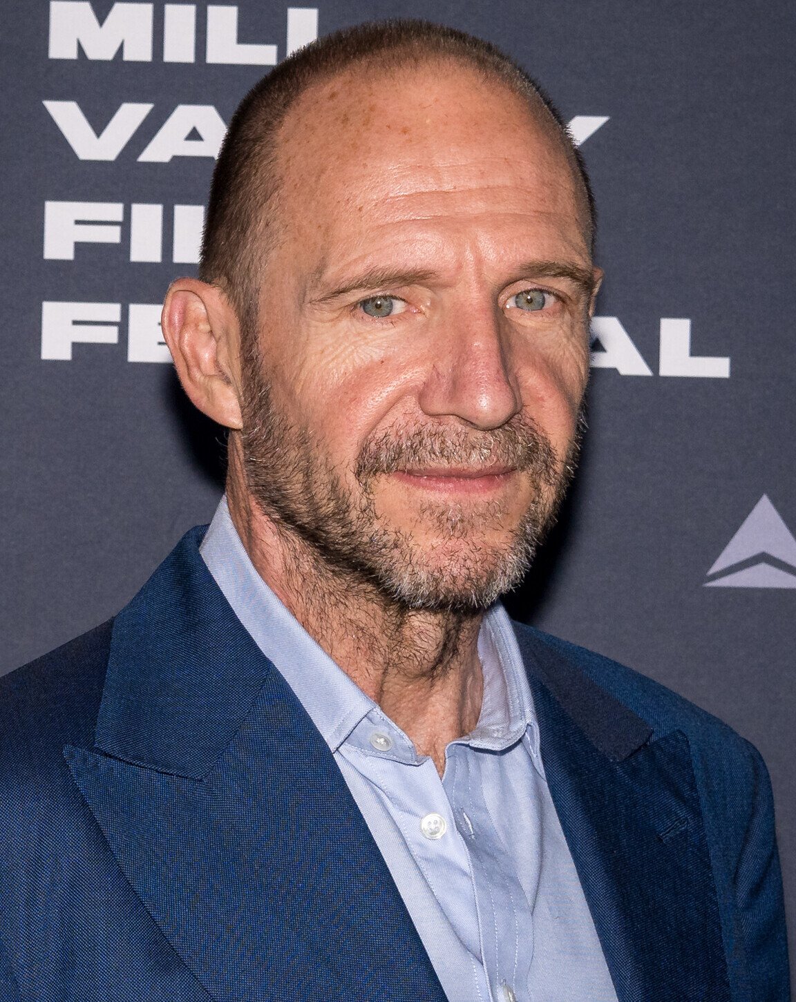Ralph Fiennes Profil Resmi