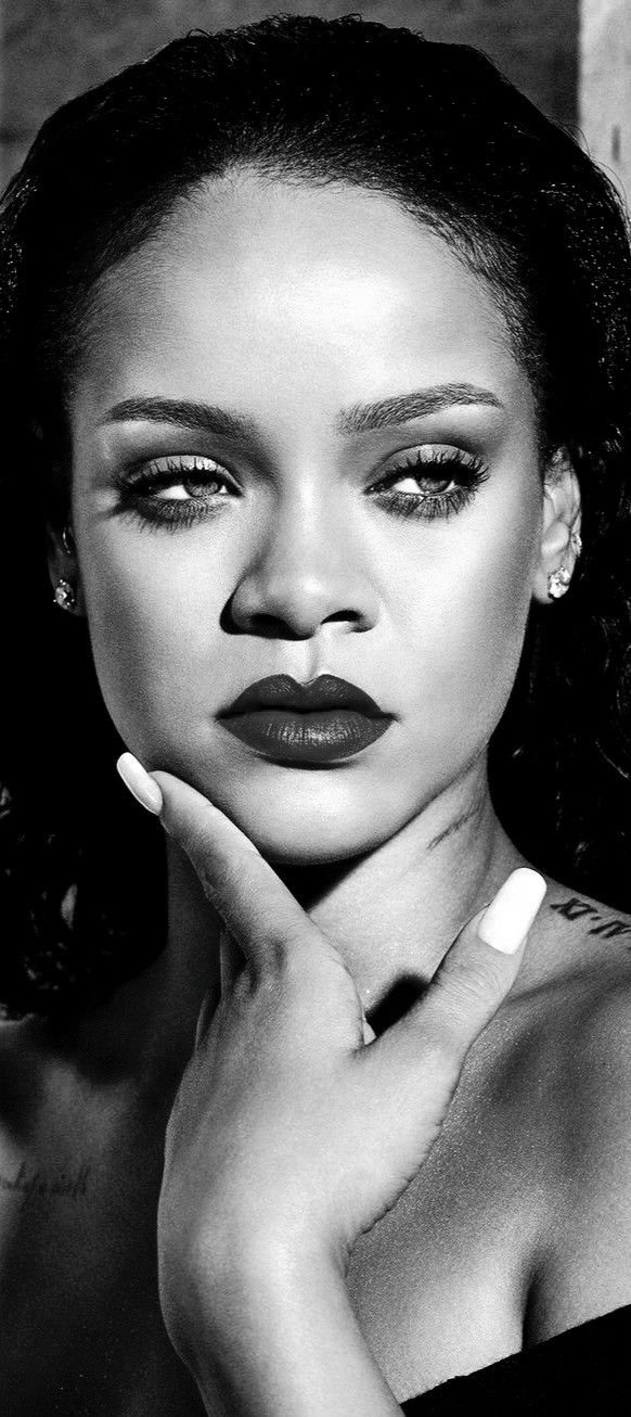 Rihanna Fotoğrafı - 5