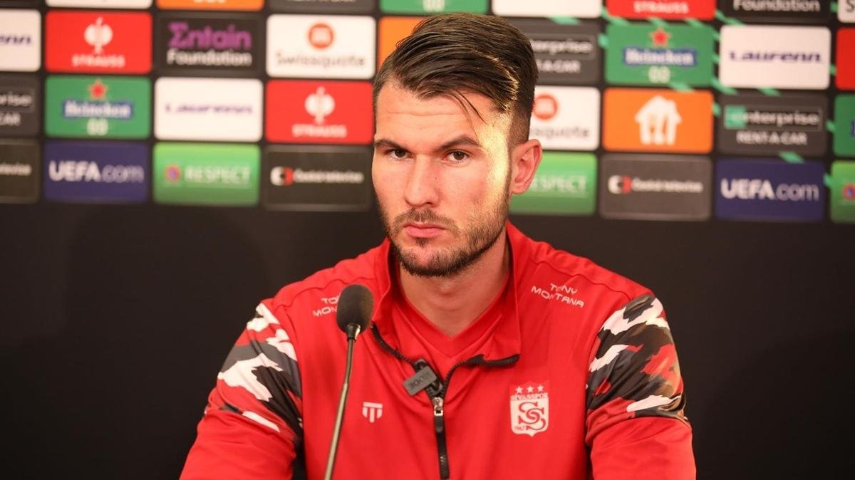 Robin Yalçın Fotoğrafı - 2