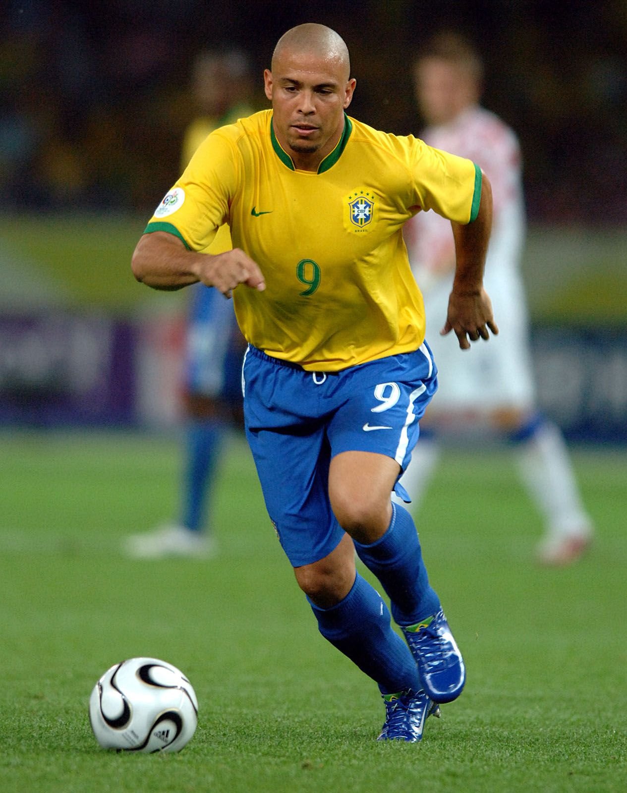 Ronaldo Nazário Profil Resmi