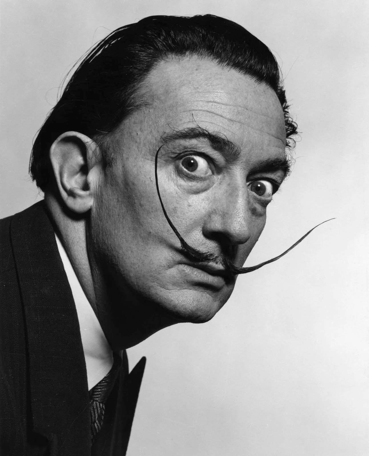 Salvador Dalí Profil Resmi