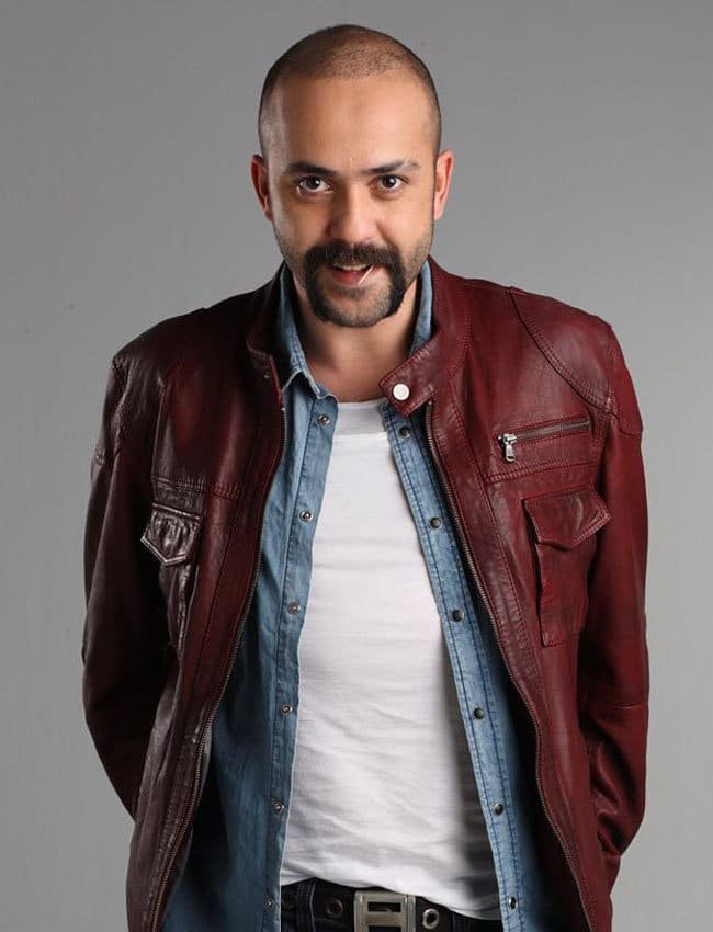 Sarp Akkaya Profil Resmi